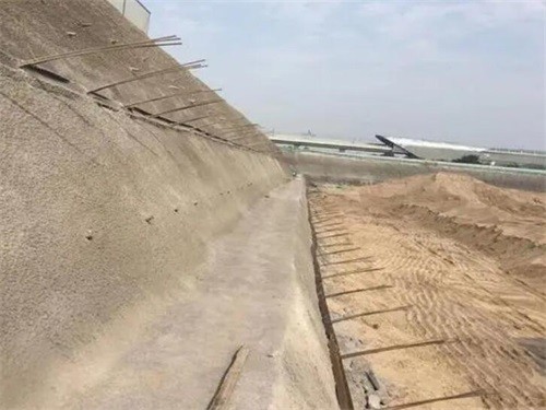 大英河道边坡加固